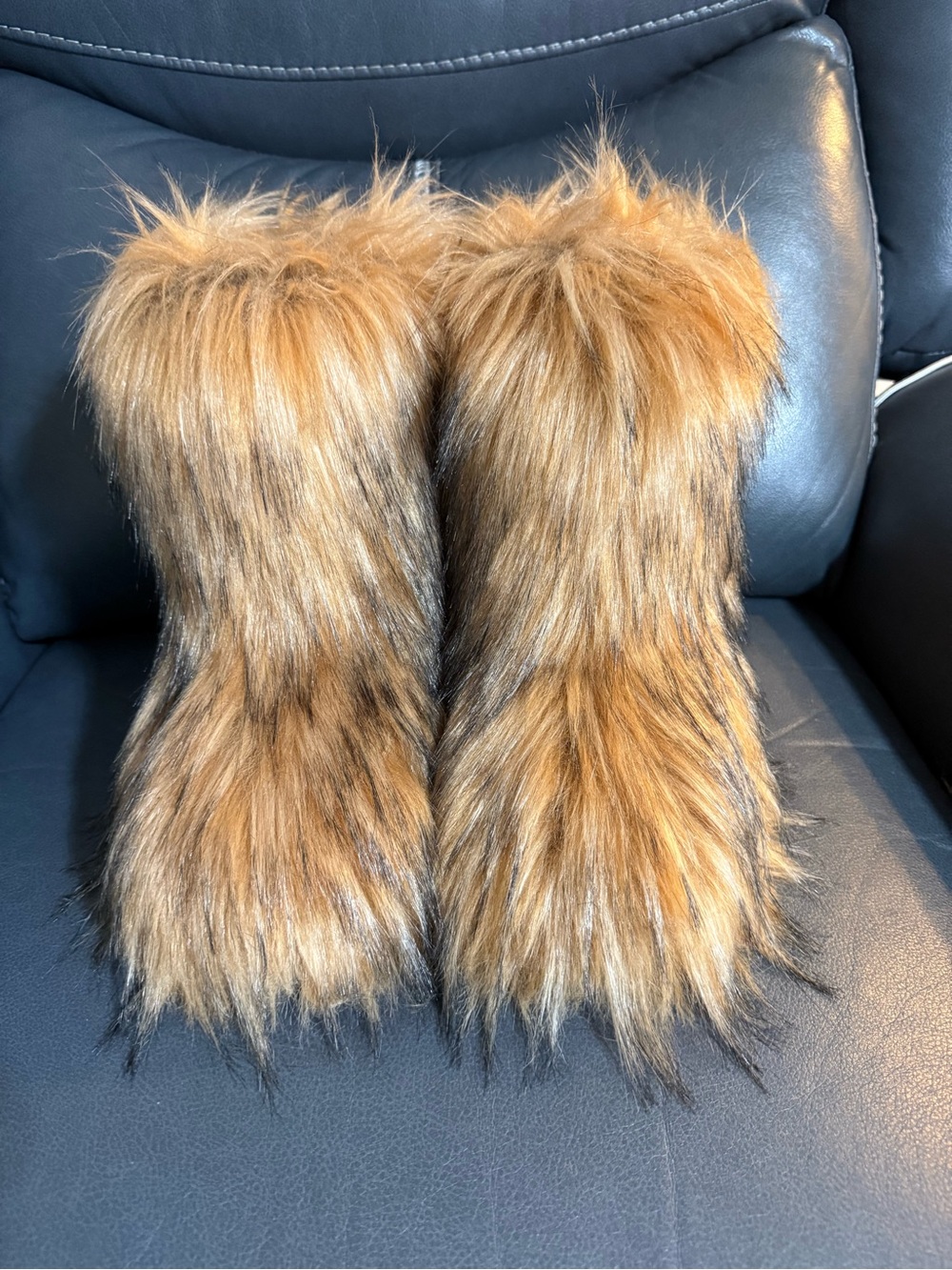 Amazon Faux Fur Boot Cuffs in Golden Tan and Black Tipped